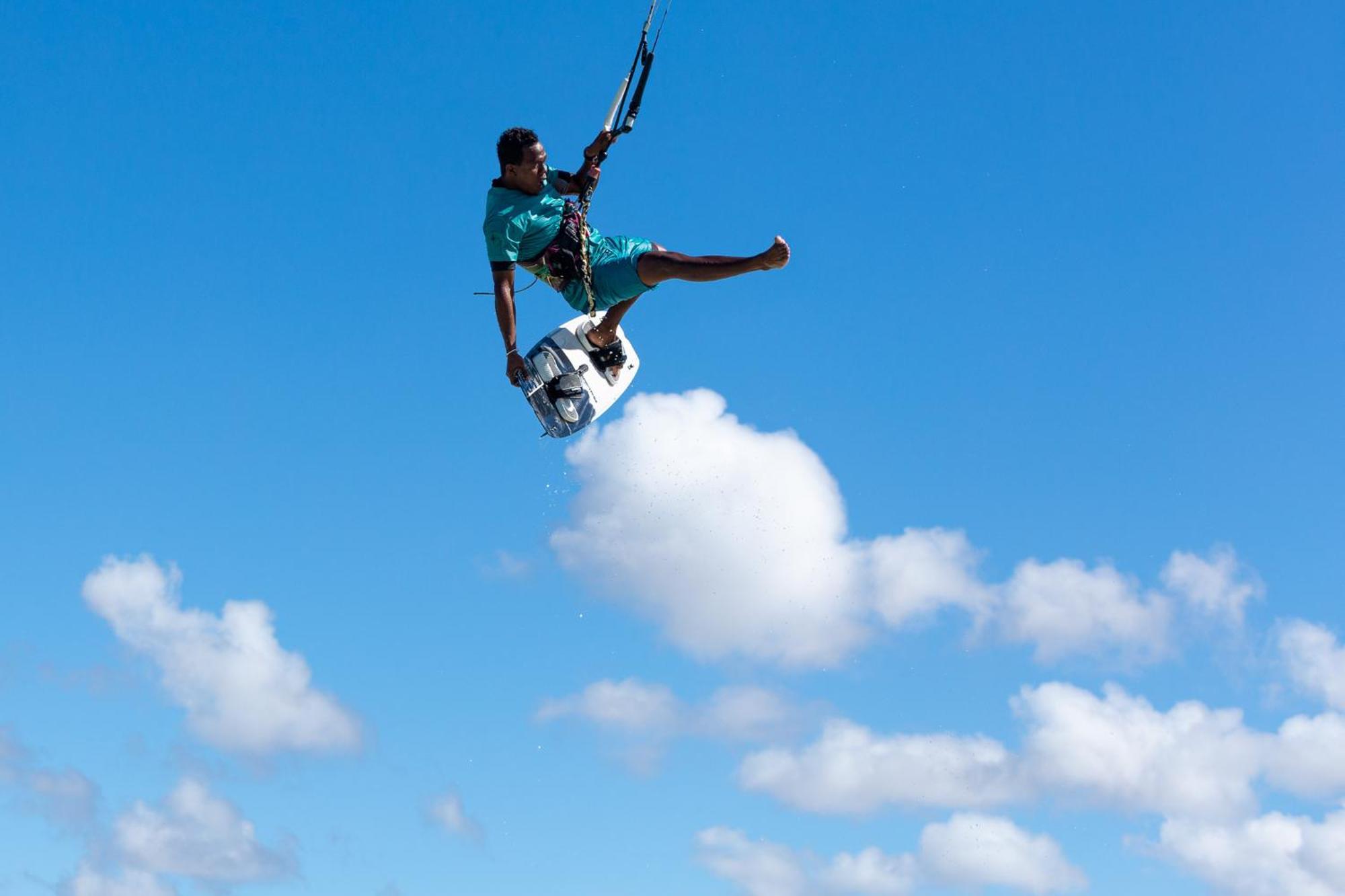 Ocean Lodge Kite & Windsurf Antsiranana Buitenkant foto