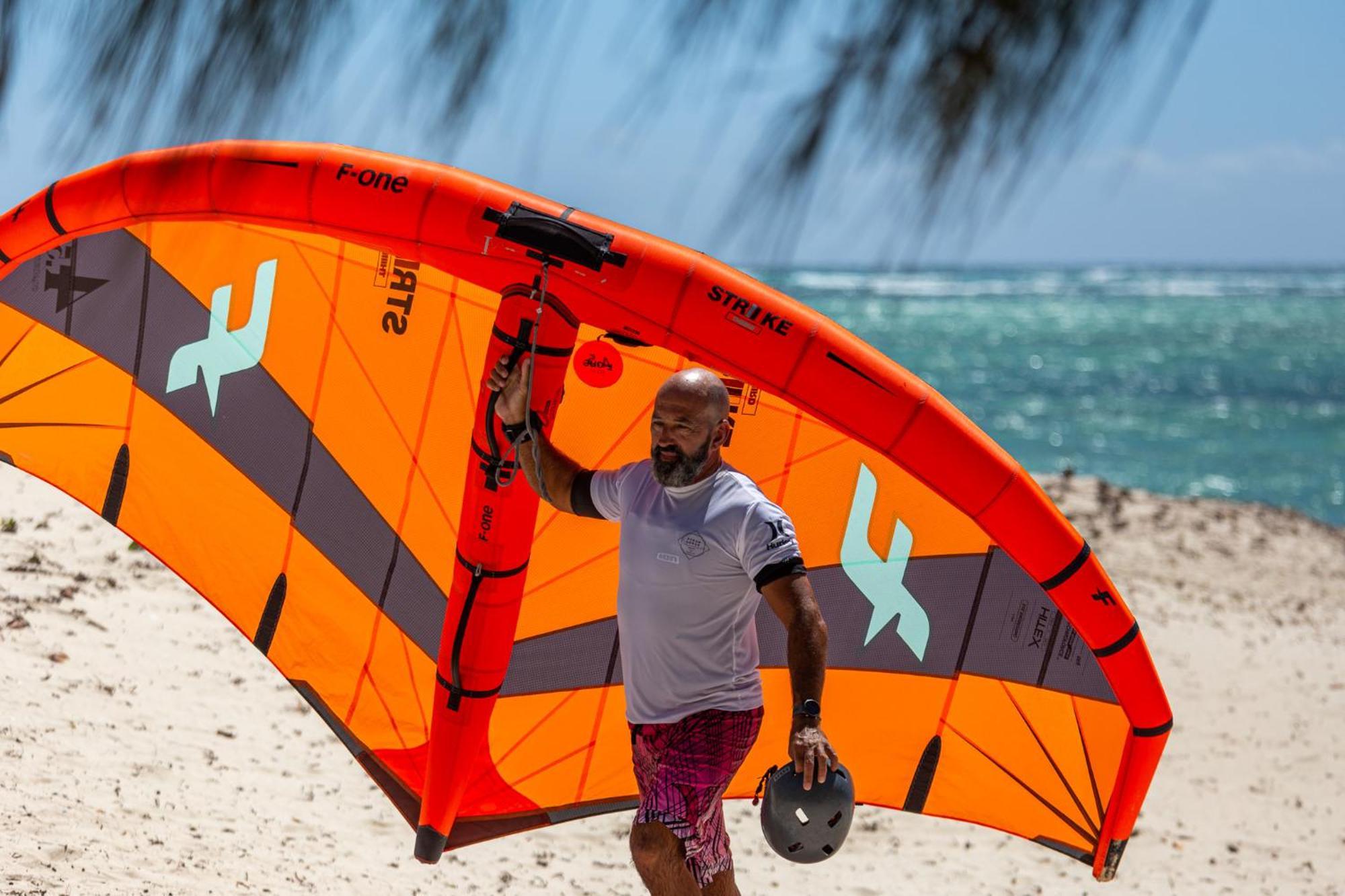Ocean Lodge Kite & Windsurf Antsiranana Buitenkant foto