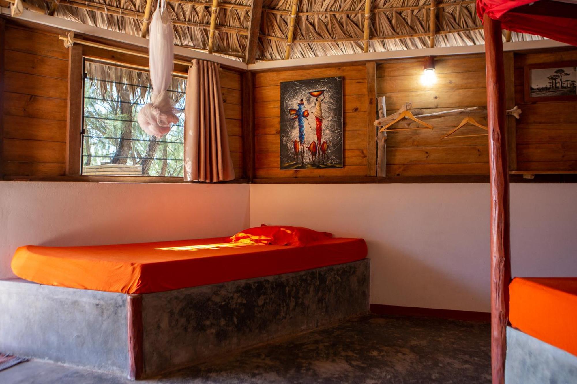 Ocean Lodge Kite & Windsurf Antsiranana Buitenkant foto